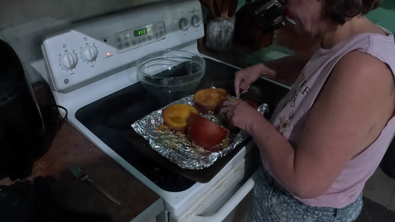 Homesteadmama: Cheryl ทําอาหารพายฟักทอง