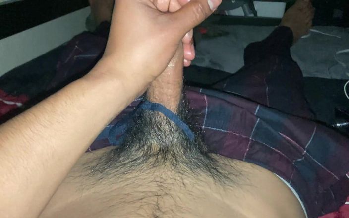 Xooshua (xblue18): Une latino gay de 18 ans se fait baiser dans un...