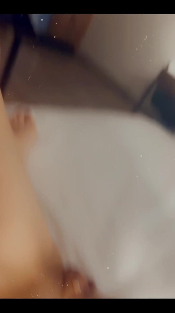 Zoey Portland: Bath Time