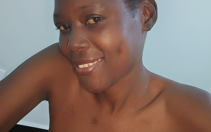 Briita: Având orgasme în mod pervers și senzual și fața mea singur este cheia.