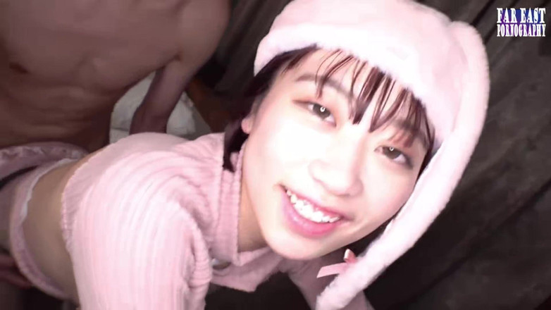 Far East pornography: 그녀가 3/3 바를 때마다 반짝이는 장난 꾸러기 흔적을 떠날 때 젖은 마크 방황