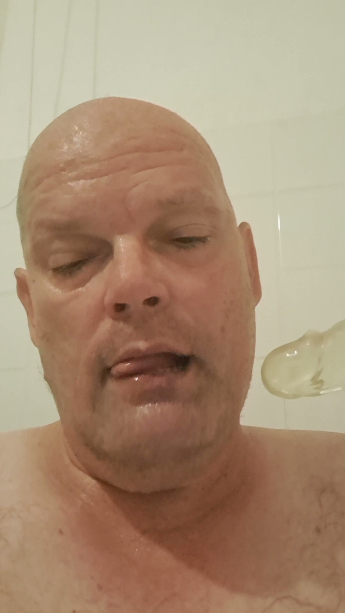 Fickspecht: A Bitch, Whore, Got to Suck