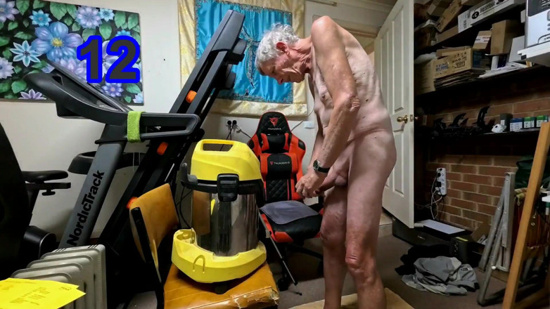 UncleK: Me divierte con la vacío