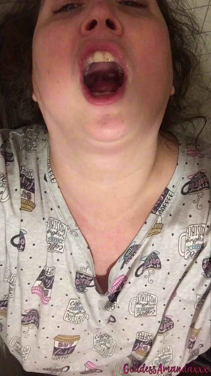 Goddess Amanda: Holení podpaží vlasy a polykání spermatu