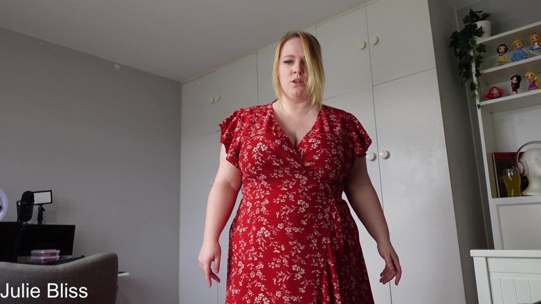 Julie_Bliss: Zlá macecha se zmenšuje a nohama drtí nevlastního syna