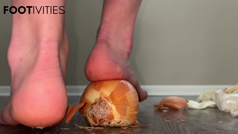 footivities: Foot Crush Onion 4K Feet Video