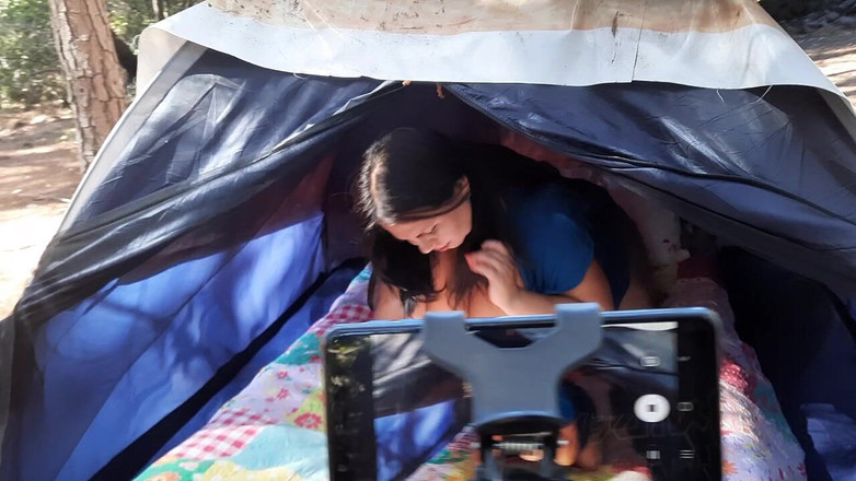 Riderqueen: Sahne arkası üvey anne açık havada kayıt yapıyor