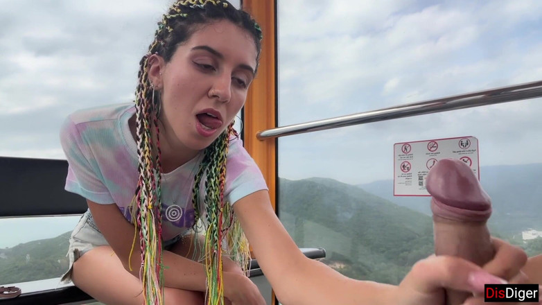 Dis Diger: Otdoor bite s’exhibe sur la grande roue - un inconnu m’aide à éjaculer...