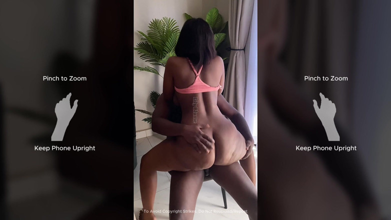Afrocummy: Cavalca quel cazzo lentamente fino a quando non ti viene...