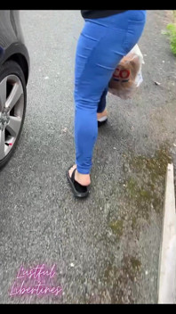 Halka açık Kt Pantolon Islatıyor - Bu Kadar Iyi Hissettirdiğinde Neden Tutsun Ki?