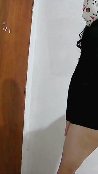 집에서 만든 포르노로 팬티를 보여주는 Mayaa