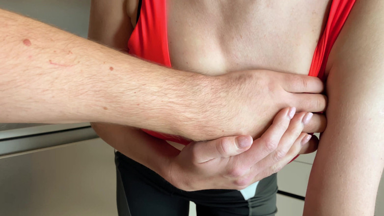 ArinaMills: Mẹ kế của bạn bè quyến rũ và đụ tôi - nghiệp...