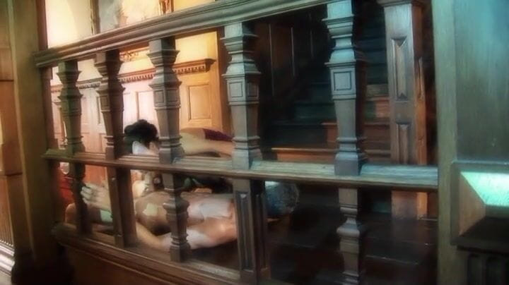 Hot Girlz: Pembantu rumah tangga rambut cokelat dengan memek sempurna dientot habis-habisan...