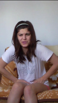 Full Bladder Teen Tries to Hold Her Pee