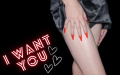 Cumshot feet: Çıplak bir şekilde zevkle inledişimi görünce aşık olacaksınız