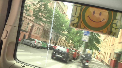 Berlin Orgy: Dua awek seksi dikongkek dalam kereta