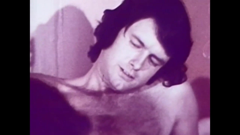 The Unforgettable: लानत है दूध खींचने वाला