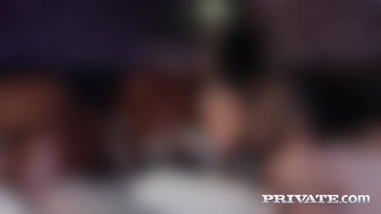 PrivateBlack: Pertemuan rina ellis sama cowok kulit hitam kontol besar