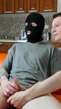 Agresivně honí Alexu, aby ví, že jsem top!