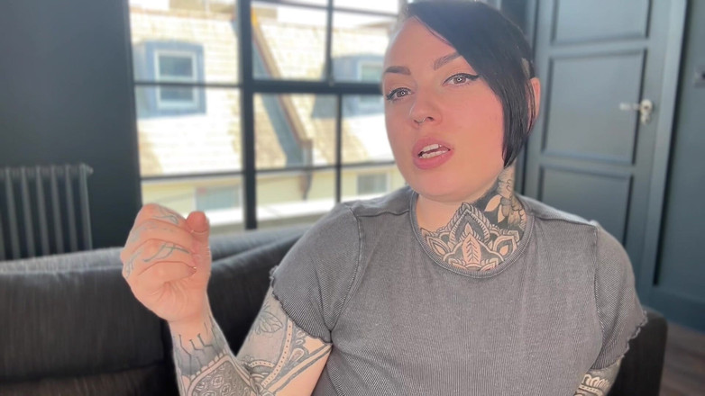 Miss Valentina: Survit avec ton propre sperme