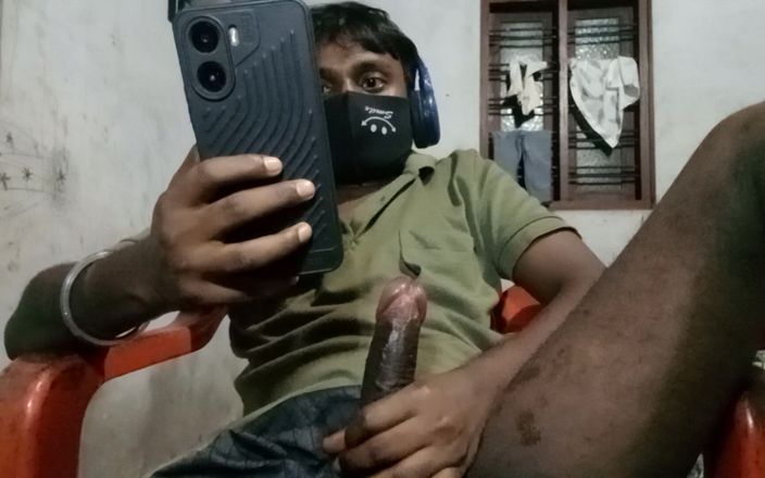 Royal bull: Show Dick and Masterbating on Live