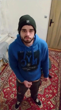 Éjaculation Dans Ma Chambre, Dans La Paume De Ma Main, Avec Un Chapeau D’hiver