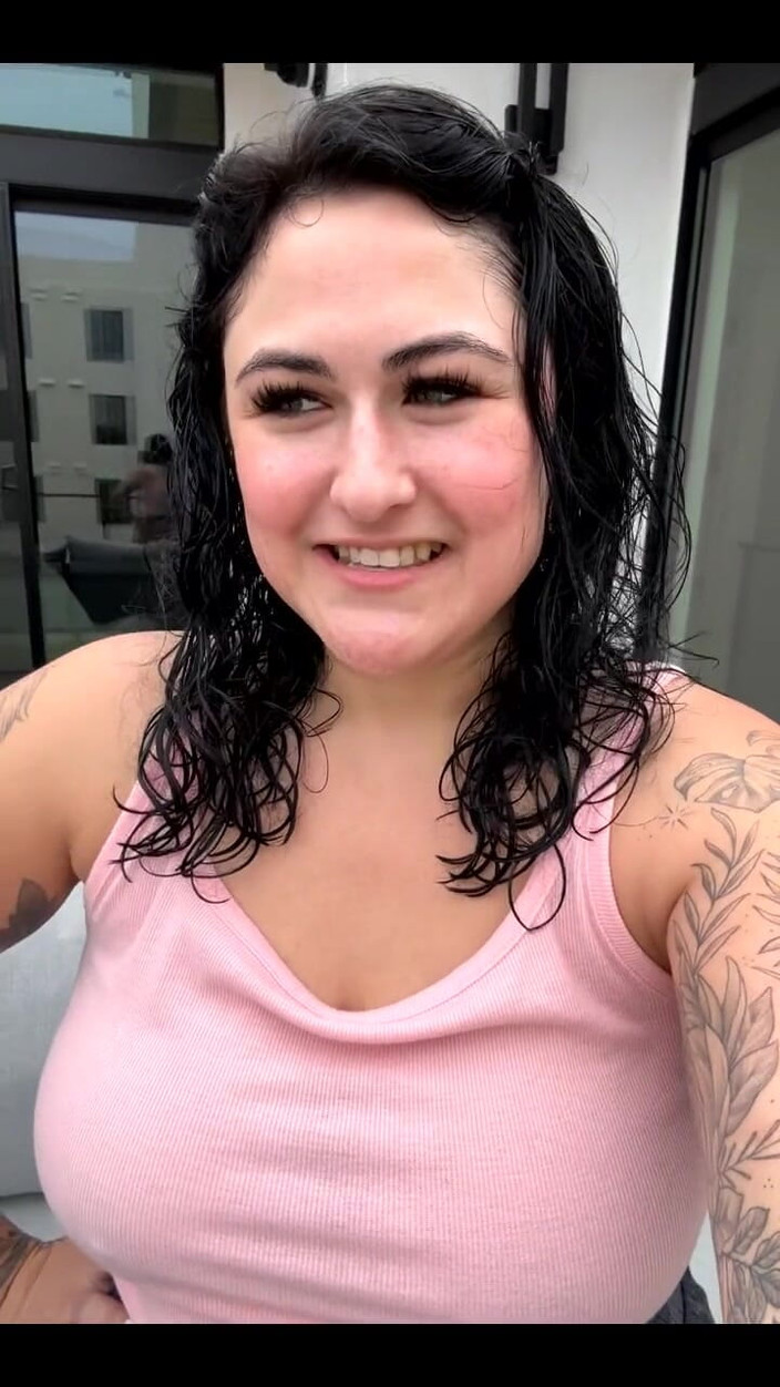 Josie Jaxxon: Bună dimineața cu țâțe din La!