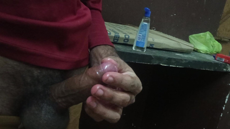 Brijesh 270: Karım beni evde yalnız bırakıyor ama komşum her zaman beni...