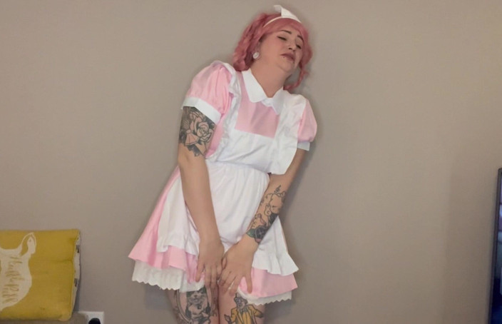 EeveeXo: Enfermeira Joy Pee Desespero