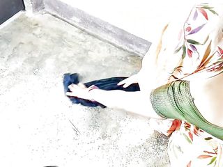Fuckkkker: Malik la sua bella cameriera sesso in stile desi