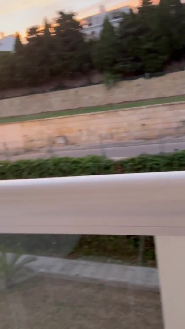 Indian fuck queen: WildEnglishBBW rubbing fat pussy on my balcony