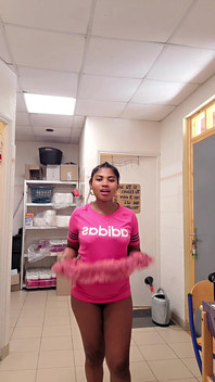 Ebony Pees Standing up
