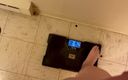Moobdood&#039;s Fat Emporium: हां के लिए हाल ही में वजन! संपादित करें: हां, मुझे पता है कि मुझे अपने toenails क्लिप करने की जरूरत है, लेकिन मेरे लिए उन तक पहुंचना बहुत मुश्किल है!