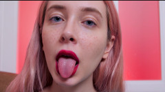 Loly Nebel Studio: Uctívej můj obličej, drobná hračka