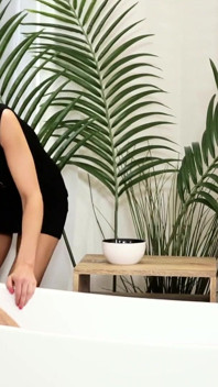Mimada loira dona de casa Alix Lynx é pega por marido fodendo um vagabundo