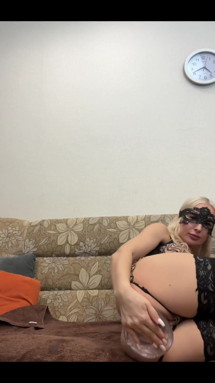 Crazywifeslut: Nie mogę się doczekać, aby pieprzyć mój tyłek z tą...