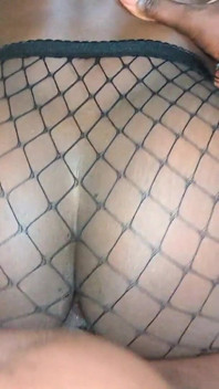 O amatoare sexy de abanos joacă rolul prostituatei doar pentru a-și seduce iubitul