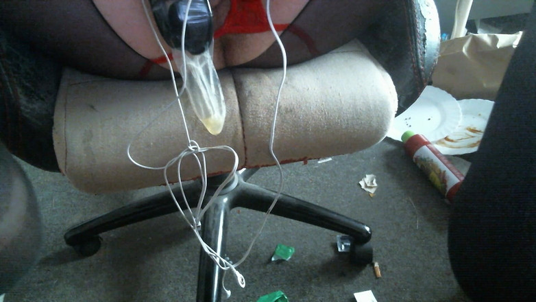 Cassidy: Baw się głosem E w mojej czystości