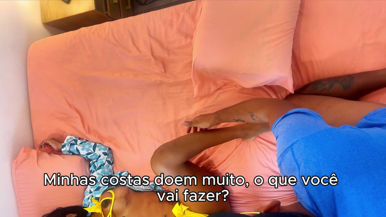 Leyne Rodriguez: 继母和继子睡一张床，趁爸爸工作的时候做爱！/巴拿马