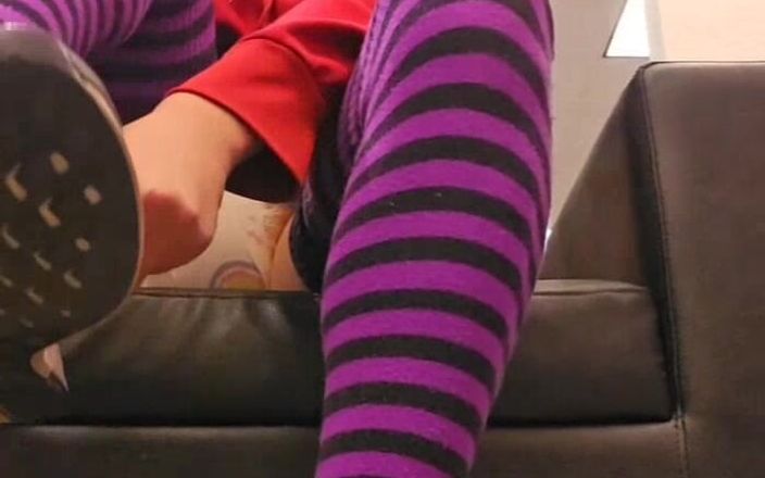 Kinkytwinkpamps: Femboy Wets di Mall