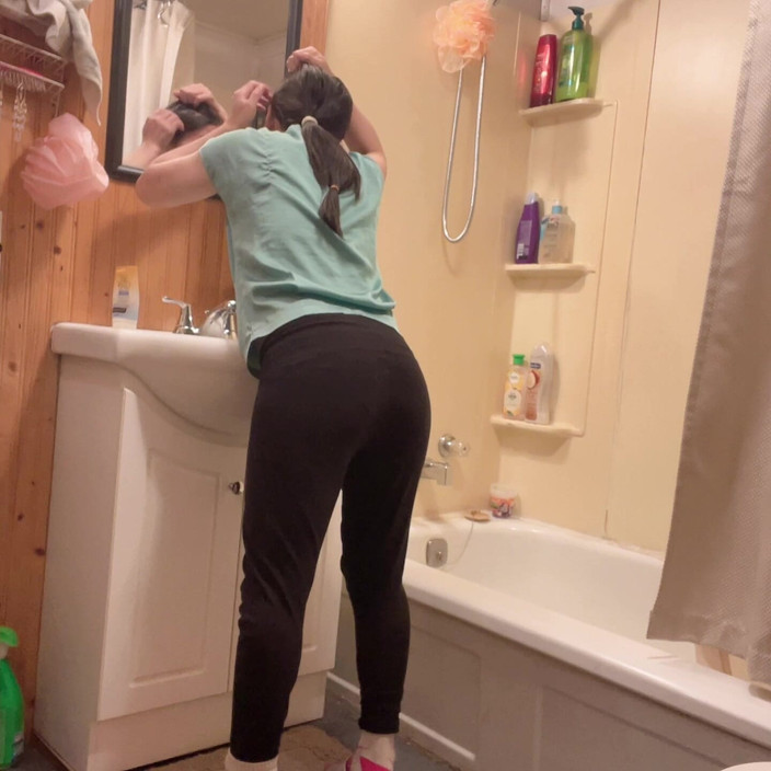 sweethanajapanese: Hana Clean Her Face Then Nake in the End