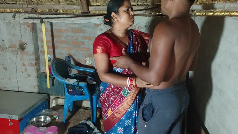 Raju Raju: Kakak ipar ngentot tetangga kakak ipar india setelah bugil