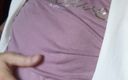 Naomisinka: Formální podšívka sukně naplněná spermatem