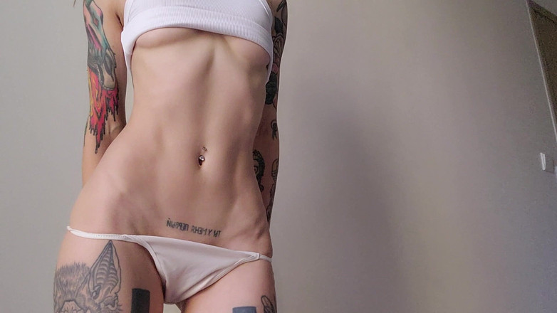 TattoedGirl666: सेक्सी छेड़-छरहरी: गोरी दुबली स्वामिनी