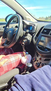 Traveling with My Girlfriend I Couldn't Resist the Urge: Luxury Handjob and Blowjob on the Side of the Road