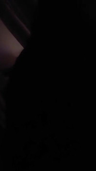 Masaje erótico de una mujer asiática