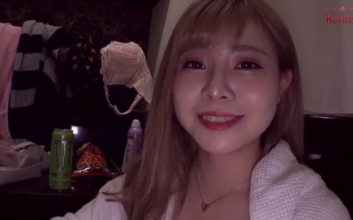 Asian happy ending: Asijský anděl 6256
