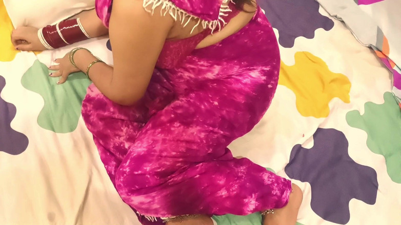 Priya Sex Videos: 农村阿姨在他不在的时候被干 第二集 bhojpuri 印地语音频视频