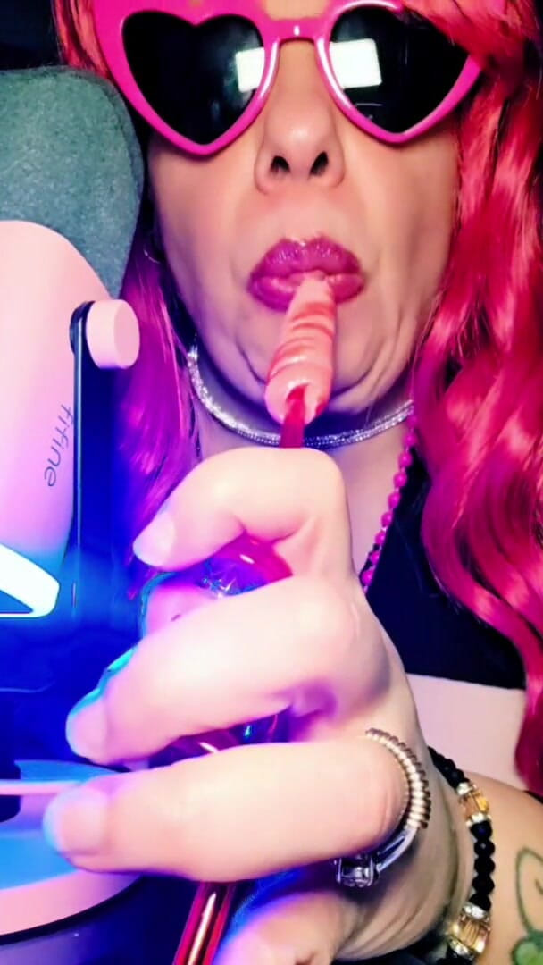 LustyPeachesofSin: Lollipop Asmr