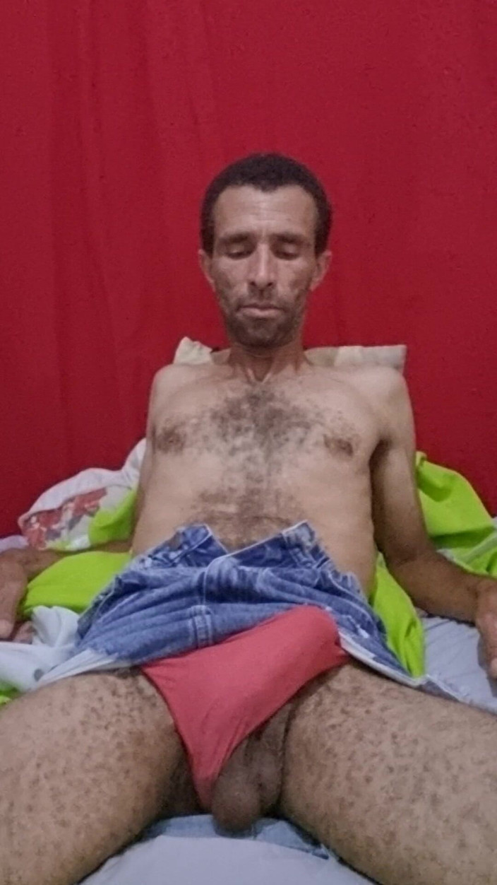 osmar1221: Všichni přicházejí a rádi mě sledují, jak masturbuji s velkou...